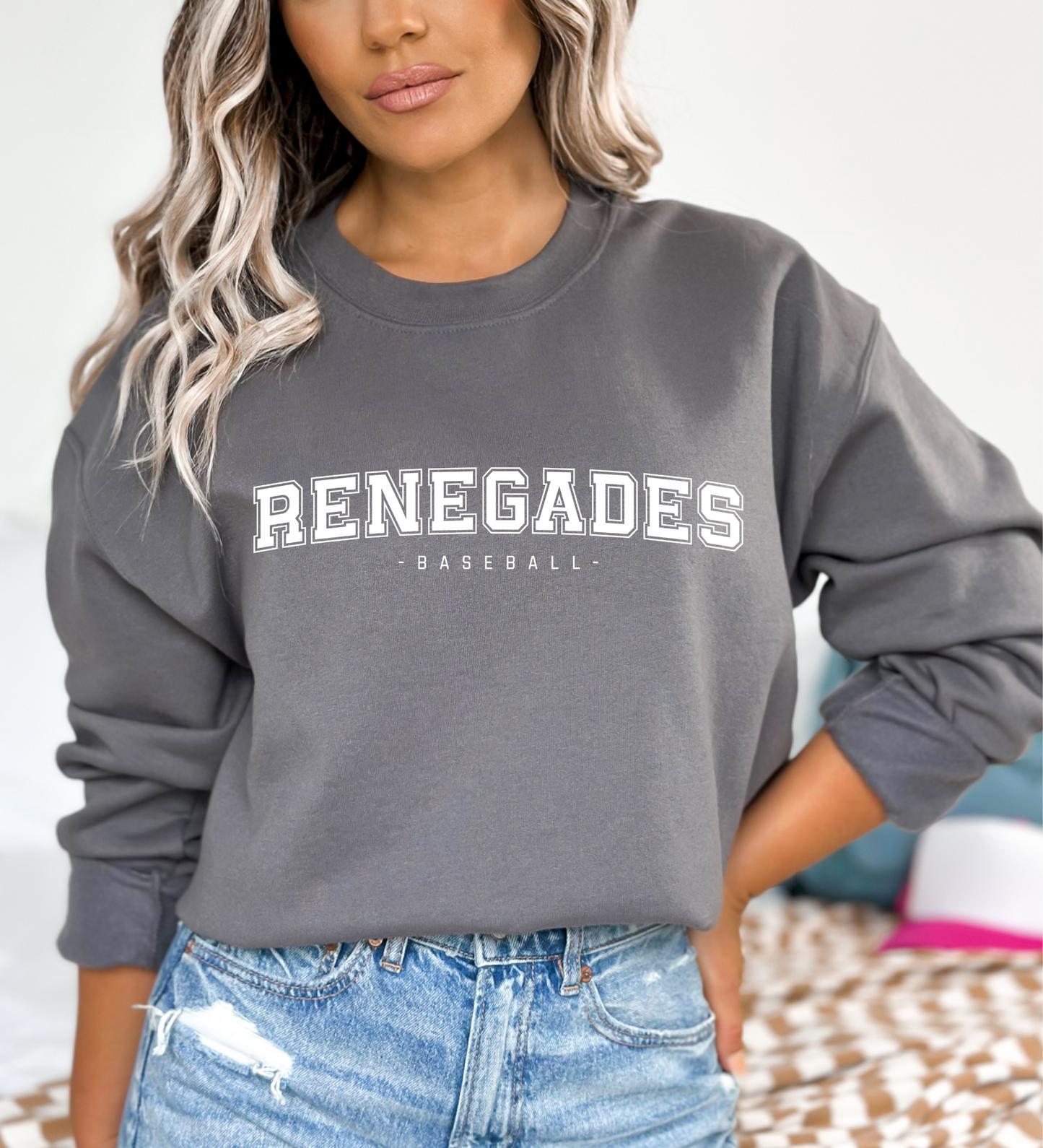 Renegades University Style WHITE (Gildan)